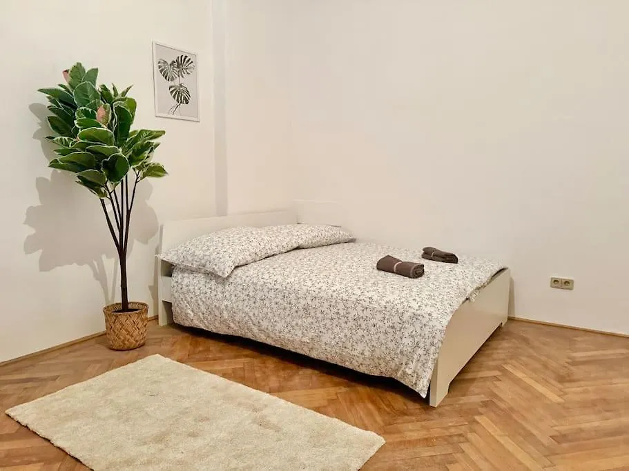 70 M2 Calm & Quiet With Free Parking Apartment Vienna Austria