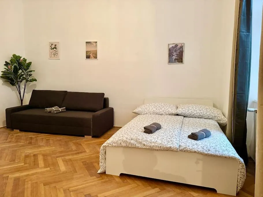 70 M2 Calm & Quiet With Free Parking Apartment Vienna
