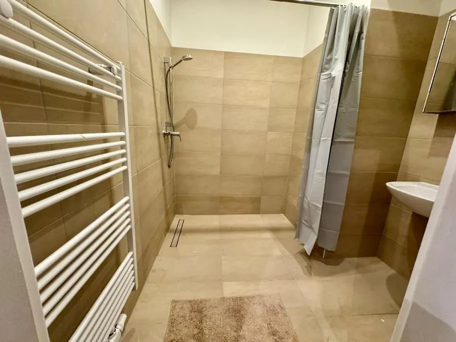 70 M2 Calm & Quiet With Free Parking Apartment Vienna