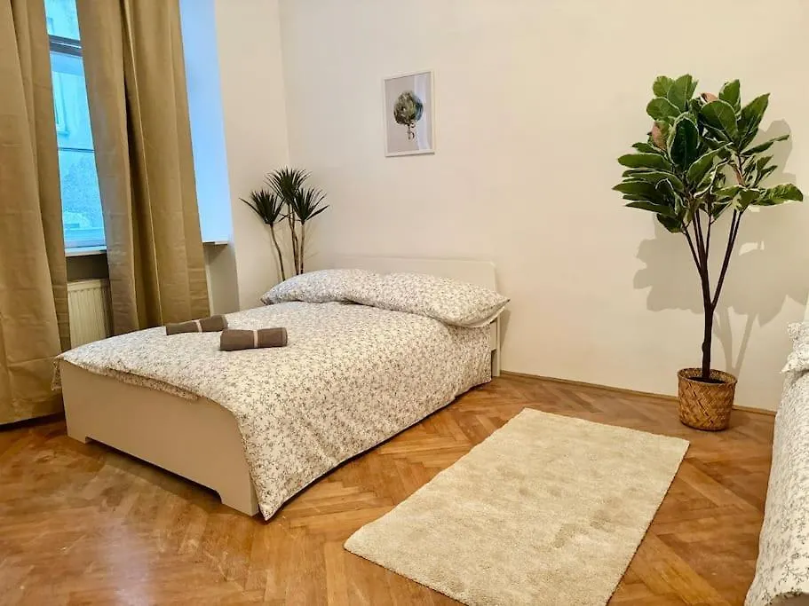 70 M2 Calm & Quiet With Free Parking Apartment Vienna